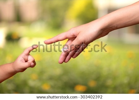 Motherchild, reaching, hands.