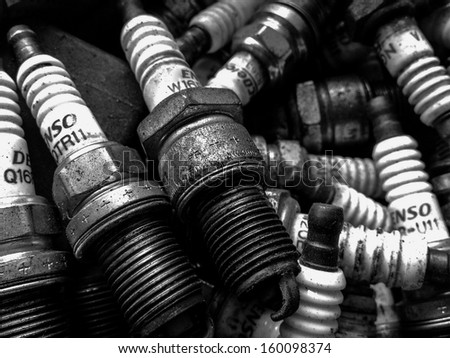 Old spark plugs are used for desertion