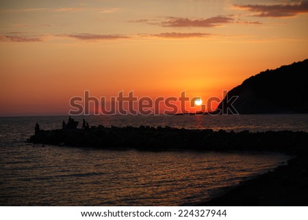 Beautiful sea sunset on a warm sunny evening