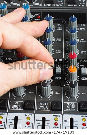Adjusting audio mixer