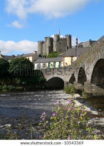 stock-photo--th-century-enniscorthy-castle-wexford-ireland-10543369.jpg
