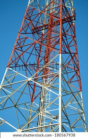 Signaling, cell phone antenna system. Large transmission poles.