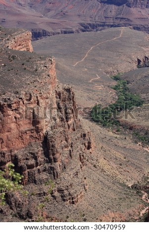 Downward view of Bright Angel Trail in the Grand Canyon