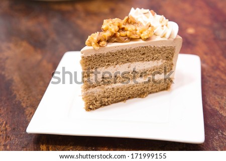coffeecake with almond caramel on table