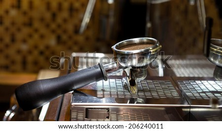 espresso double shot pouring form machine