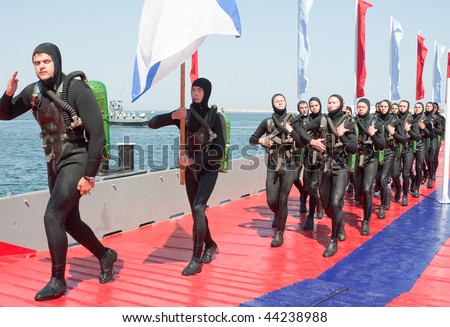 Russian Naval Spetsnaz Stock-photo-sevastopol-ukraine-july-russian-frogmen-participate-in-a-naval-show-on-russian-navy-day-on-44238988