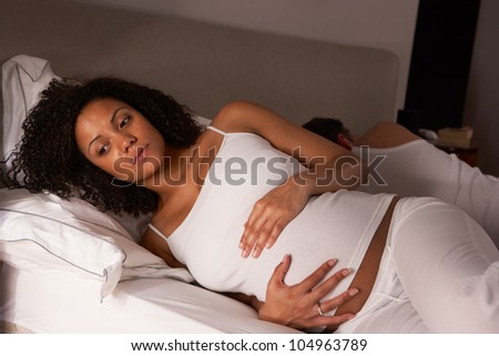 Pregnant woman unable to sleep