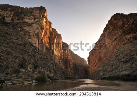 Santa Elena Canyon on the Rio Grande river, border of United States and Mexico. Big Bend National Park, Texas, United States.