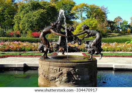 New York City - October 26, 2015:  Three Muses Fountain in the Central Park Conservancy Gardens