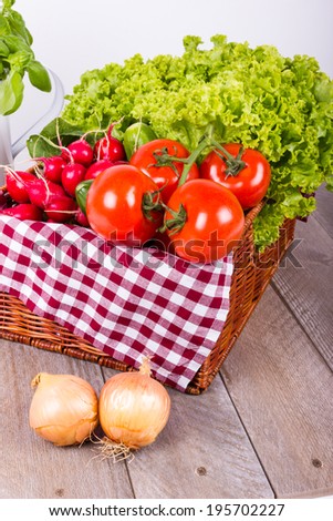 Vegetable basket with vegetables
