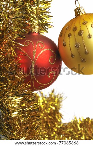 Red and gold matte christmas decoration balls