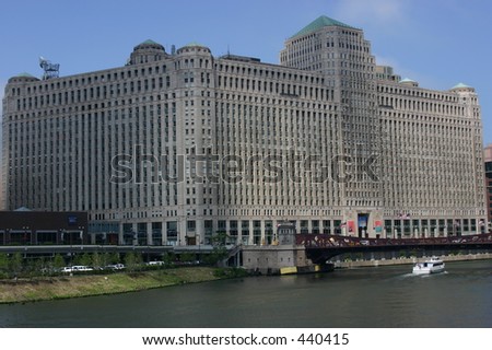 The building next to the Sun Times building. Cant remember which one this is but it looks great