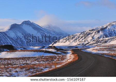 Ring road through the ice field
