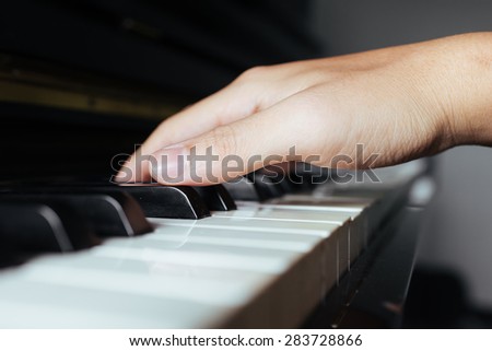 Piano music pianist hand playing