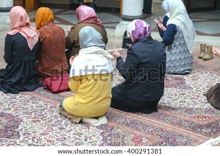 Photo of the Prayer performing by muslim women
