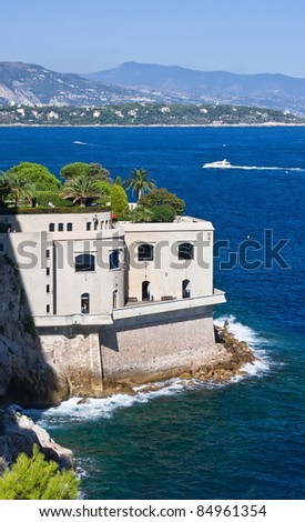 Garden apartment above the sea in Monaco