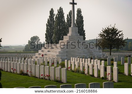 Cross of Sacrifice and headstones, Tyne Cot World War One cemetery, Belgium