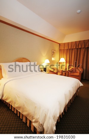 Spacious and nicely decorated room. Brown Theme with King Bed