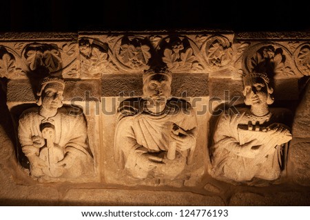 Interior of Santiago de Compostela cathedral: Romanesque sculptures