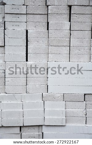 IGHTWEIGHT CONCRETE BLOCK the bricks used in the construction of the new series are popular. Reduce heat resistant, lightweight, strong, easy construction.