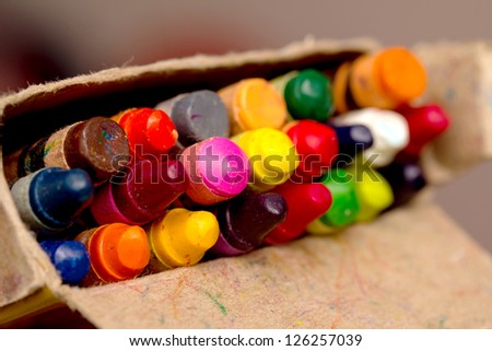 crayons in a pack, the focus in the middle