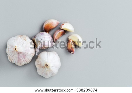 garlic top view garlic bulbs with garlic cloves