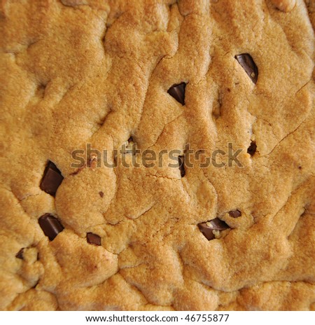 This is a big dish of a huge yummy uncut cookie. It also looks just like the top of a pie.