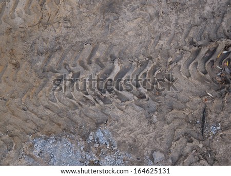 tire dirt; traces of transport; traces of technique