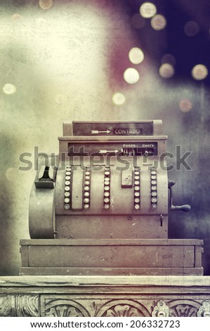 Antique style cash register