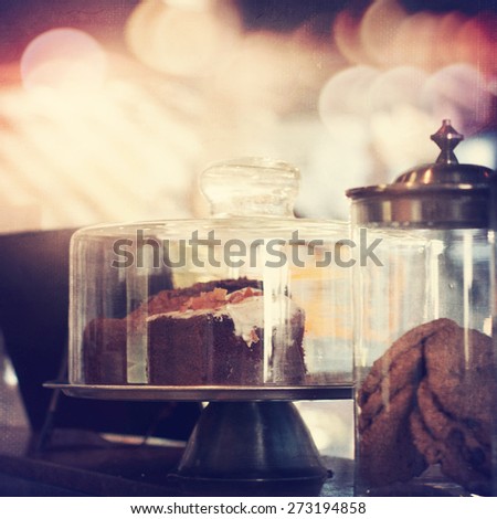 Cake in the bell jar