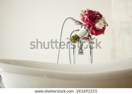 Spa. Flowers in bath.