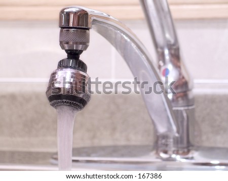 Kitchen sink water tap