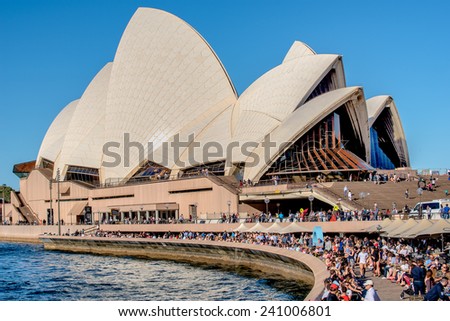 Sydney, Australia, DEC. 2014 : Visitors , party people at Sydney opera house, in Sydney Australia