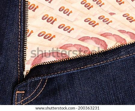 Pull zipper for show money to investment in the future.