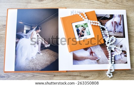Wedding photo book spread and CD box