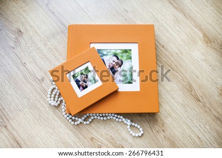 Wedding photo album and box for CD
