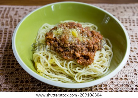 Spaghetti meat sauce ready to serve