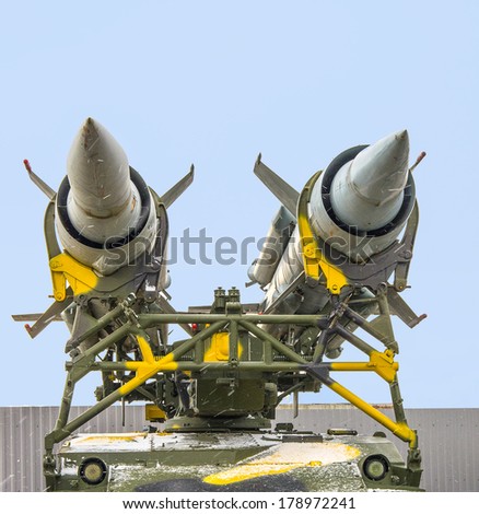 Military turret with missile rockets