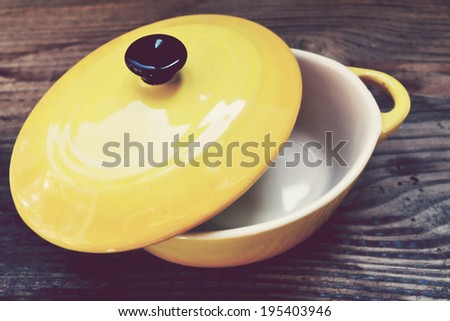 A little yellow cooking pot for julienne