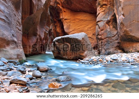 House Rock in the Wall Street Corridor of Zion National Park\'s Narrows Slot Canyon