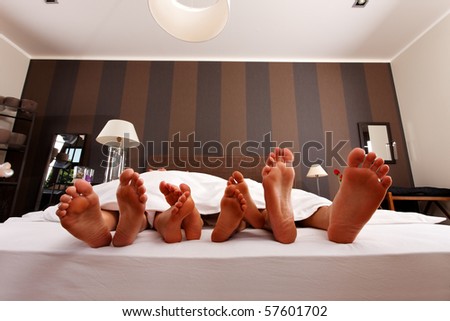 many feet in a bed