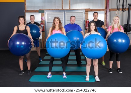 Medicine ball fitness training - sports team