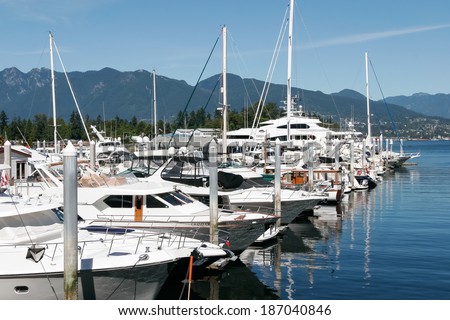 VANCOUVER, BRITISH COLUMBIA/CANADA - AUGUST 14 : Marina in Vancouver Canada on August 14, 2007