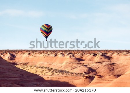 PAGE, ARIZONA/USA - NOVEMBER 8 : Hot air ballooning near Page in Arizona on November 8, 2009. Unidentified people.