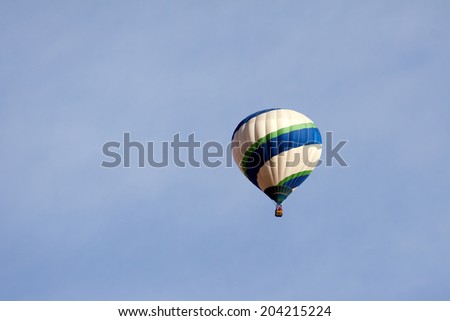 PAGE, ARIZONA/USA - NOVEMBER 8 : Hot air ballooning near Page in Arizona on November 8, 2009. Unidentified people.