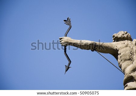 arrow sculpture