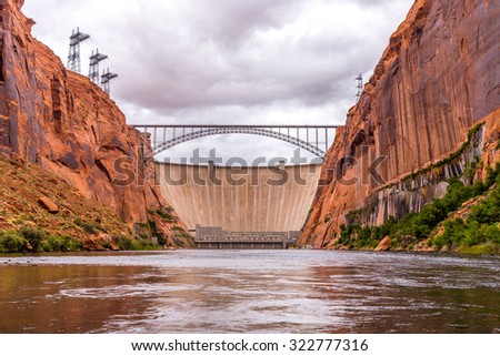 Glen Canyon Dam on Colorado river and Lake Powell near Page, Arizona, USA