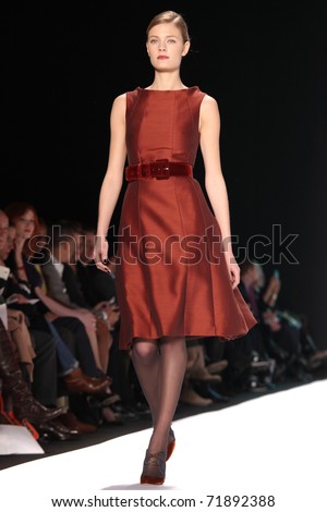 NEW YORK - FEBRUARY 14: Top model Constance Jablonski walks the runway at the Carolina Herrera Fall 2011 Collection presentation during Mercedes-Benz Fashion Week on February 14, 2011 in New York.