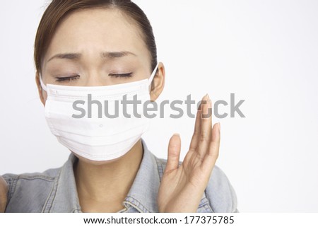 Japanese woman wears mouth masks