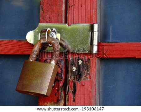 An image of Key and sliding door